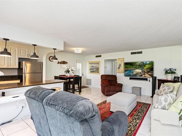 2731 NE 14th Street Cswy 110, Pompano Beach FL 33062