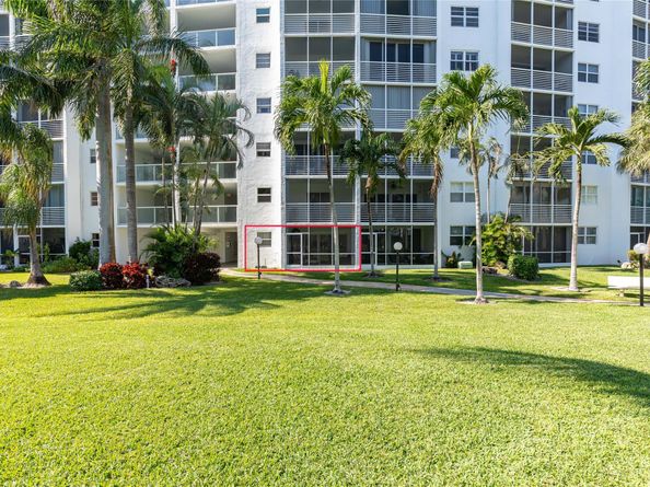 2731 NE 14th Street Cswy 110, Pompano Beach FL 33062