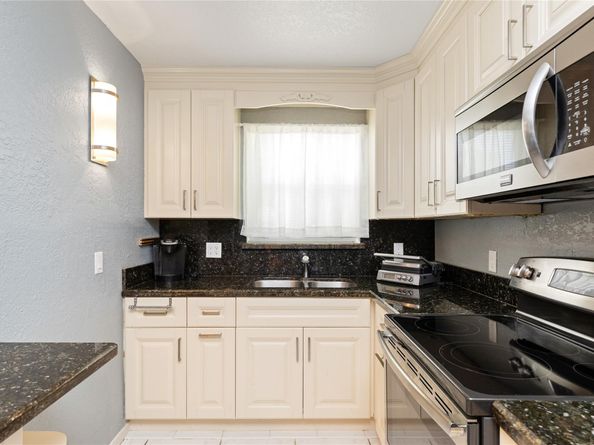 2731 NE 14th Street Cswy 110, Pompano Beach FL 33062