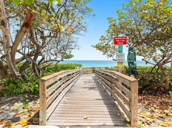 176 Helios Drive 104, Jupiter FL 33477