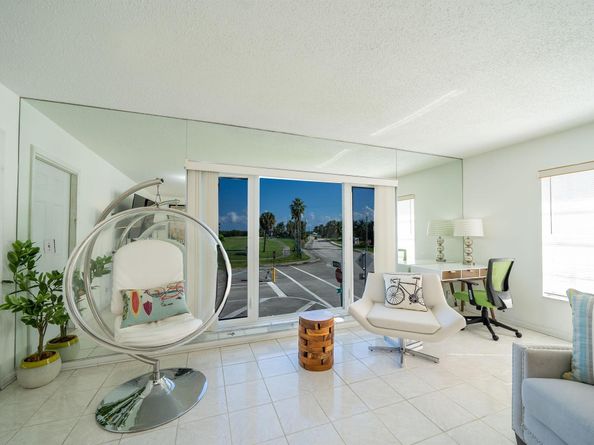 6 Lucerne Avenue, Lake Worth Beach FL 33460