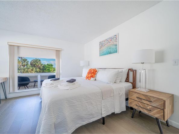 6 Lucerne Avenue, Lake Worth Beach FL 33460