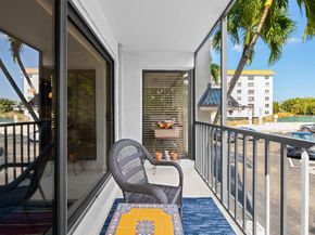 1839 Middle River Dr 105, Fort Lauderdale FL 33305