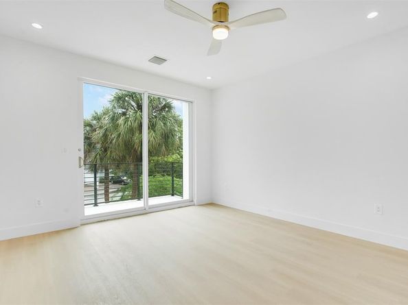 1129 NE 18 Court 1129, Fort Lauderdale FL 33305