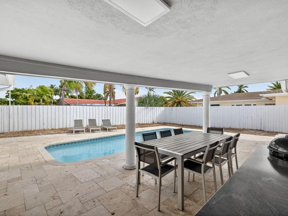 5950 NE 28th Avenue, Fort Lauderdale FL 33308