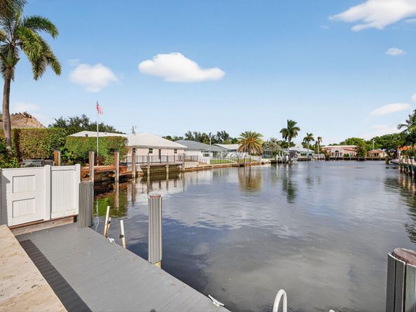 5950 NE 28th Avenue, Fort Lauderdale FL 33308