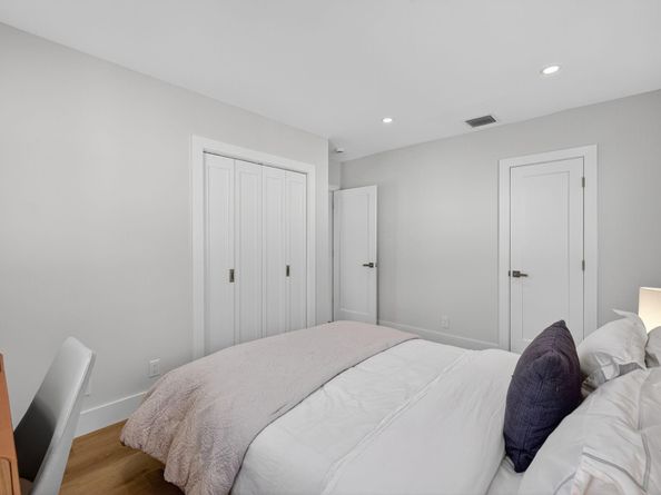 5950 NE 28th Avenue, Fort Lauderdale FL 33308