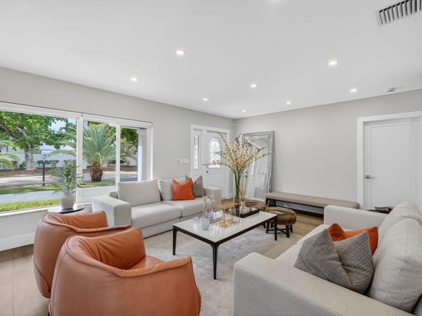 5950 NE 28th Avenue, Fort Lauderdale FL 33308