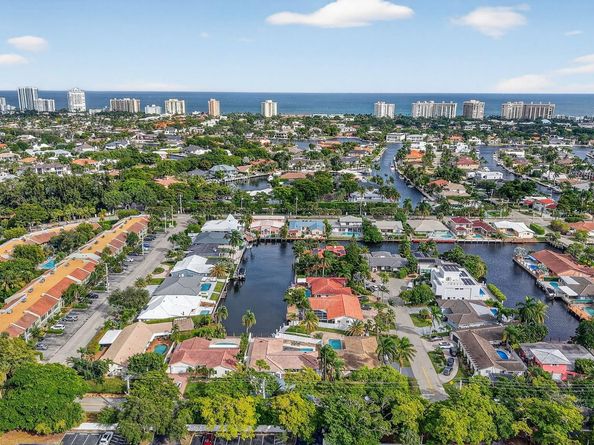 5950 NE 28th Avenue, Fort Lauderdale FL 33308