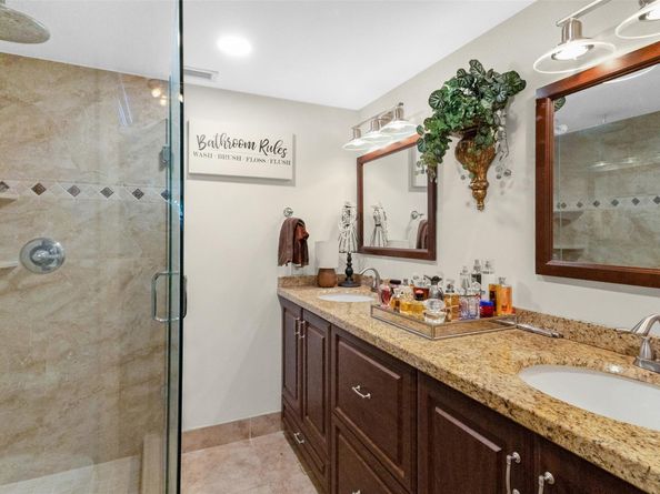 5717 Coral Lake Dr 205, Pompano Beach FL 33063