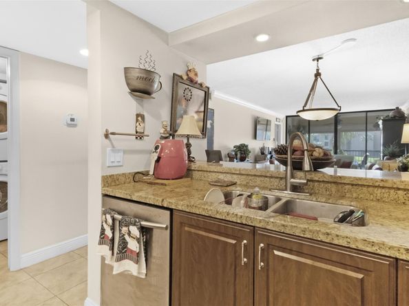 5717 Coral Lake Dr 205, Pompano Beach FL 33063