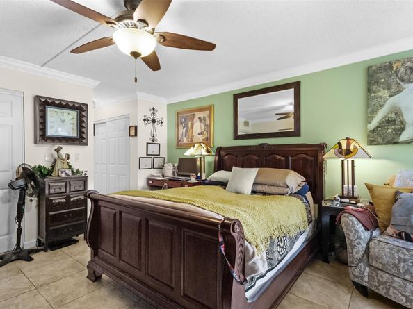 5717 Coral Lake Dr 205, Pompano Beach FL 33063