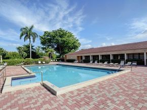 5717 Coral Lake Dr 205, Pompano Beach FL 33063