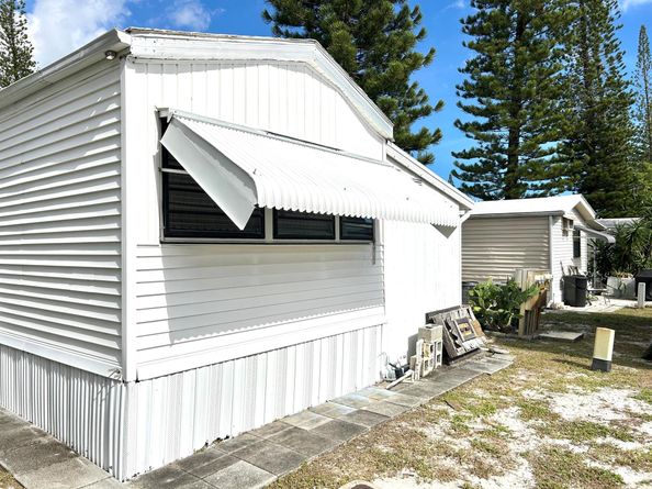 875 NE 48 Th 356, Pompano Beach FL 33064