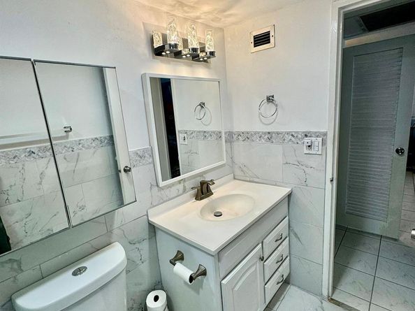 4250 Galt Ocean Dr 9G, Fort Lauderdale FL 33308