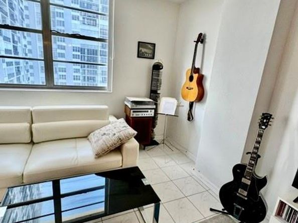 4250 Galt Ocean Dr 9G, Fort Lauderdale FL 33308