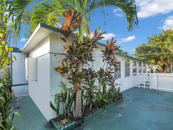 2078 NE 135th Lane, North Miami Beach FL 33181