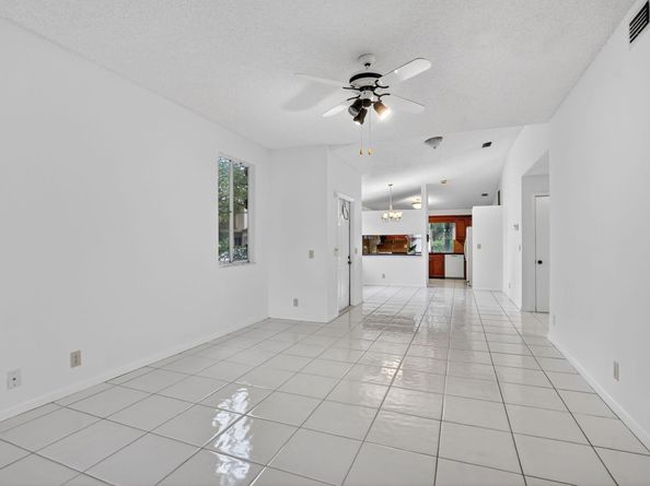 6780 Via Regina, Boca Raton FL 33433