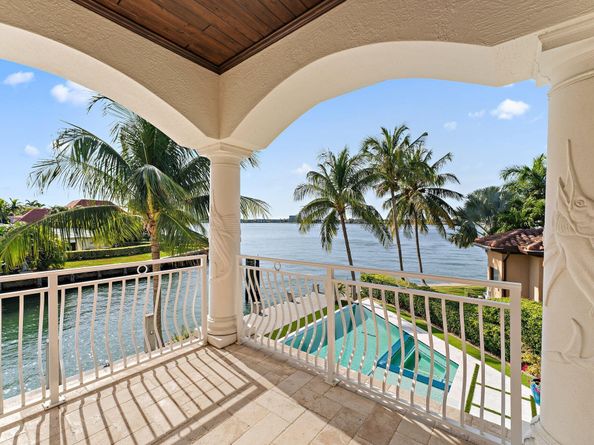 1021 Coral Way, Singer Island FL 33404