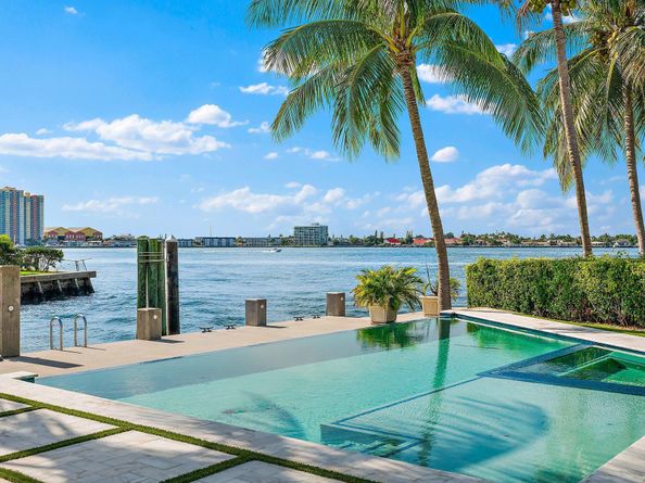 1021 Coral Way, Singer Island FL 33404