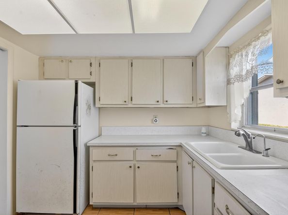 2667 Dudley Drive B, West Palm Beach FL 33415