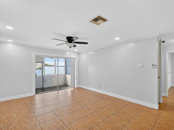 2667 Dudley Drive B, West Palm Beach FL 33415