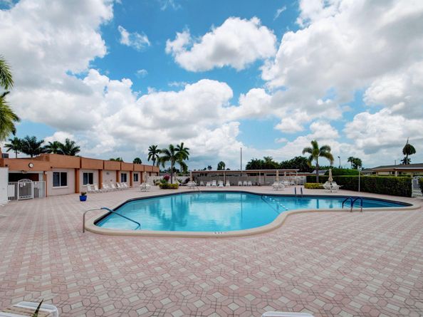 2667 Dudley Drive B, West Palm Beach FL 33415
