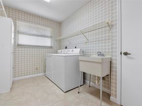 237 NW 92nd Ave, Coral Springs FL 33071