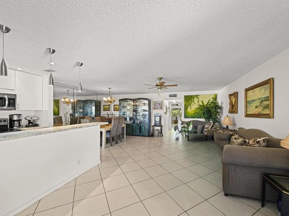 4875 NW 3rd Court C, Delray Beach FL 33445