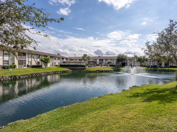 2423 NW 89th Drive 102, Coral Springs FL 33065