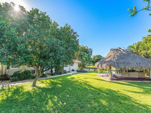 2074 NW 38th Street, Oakland Park FL 33309