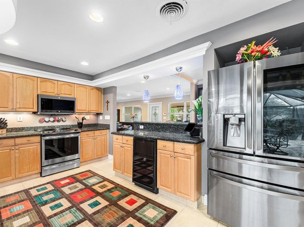 2074 NW 38th Street, Oakland Park FL 33309