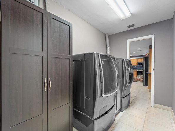 2074 NW 38th Street, Oakland Park FL 33309