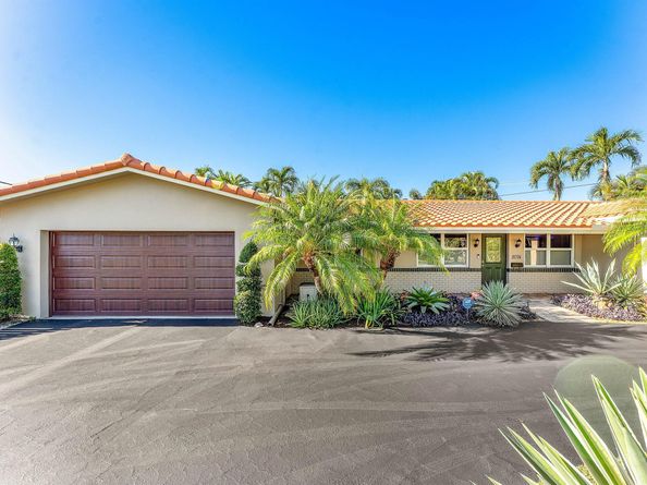 2074 NW 38th Street, Oakland Park FL 33309