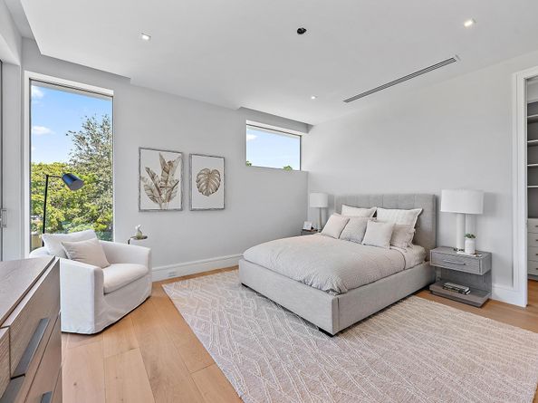 260 31st Street, West Palm Beach FL 33407