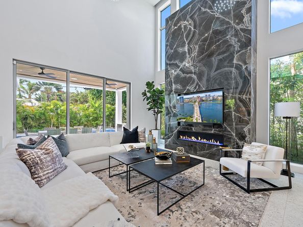 260 31st Street, West Palm Beach FL 33407