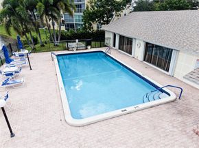 301 SE 3rd St 309, Dania Beach FL 33004