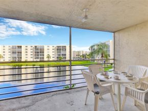 301 SE 3rd St 309, Dania Beach FL 33004