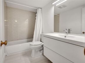 301 SE 3rd St 309, Dania Beach FL 33004