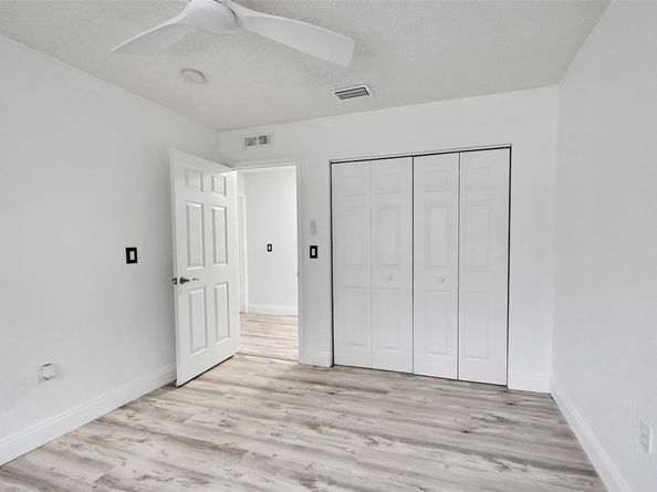 4819 NW 53rd Cir, Coconut Creek FL 33073