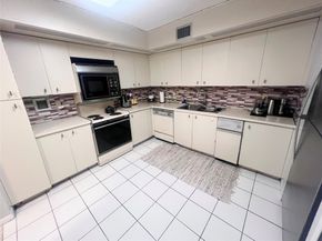 2802 N 46th Ave 321B, Hollywood FL 33021