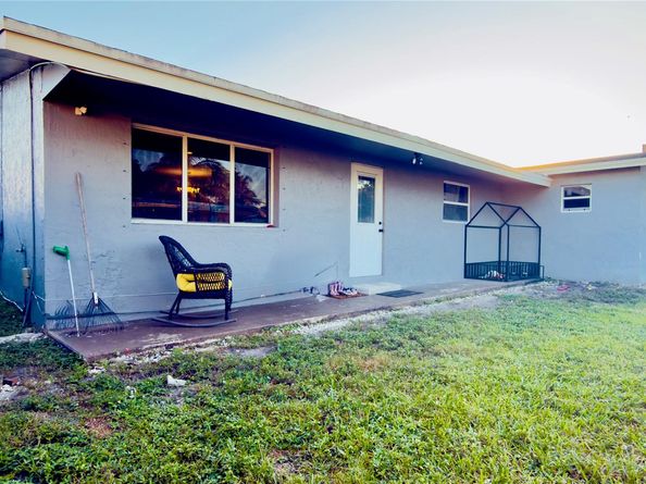 8421 NW 21st Ct, Sunrise FL 33322