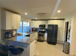 8421 NW 21st Ct, Sunrise FL 33322