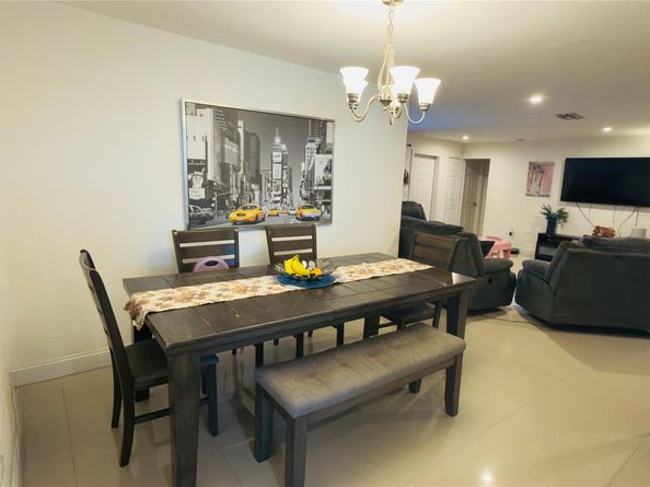 8421 NW 21st Ct, Sunrise FL 33322