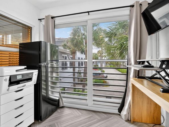 1194 Hillsboro Mile 74, Hillsboro Beach FL 33062