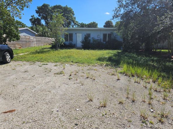 406 SW 10th St, Fort Lauderdale FL 33315