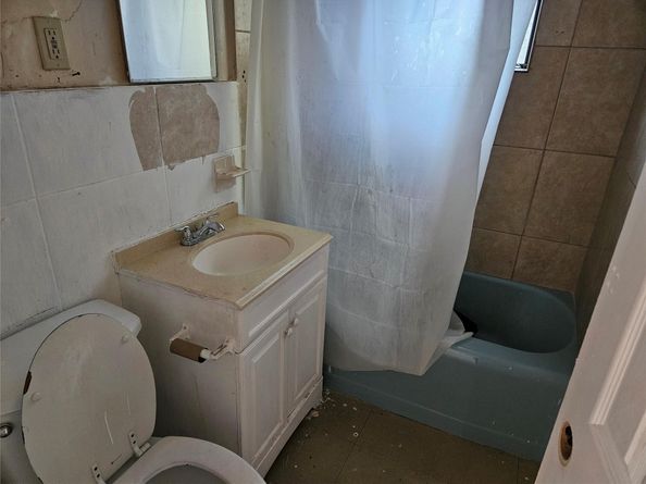 406 SW 10th St, Fort Lauderdale FL 33315