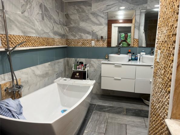 Undisclosed Address #FX-10535168, Coral Springs FL 33065