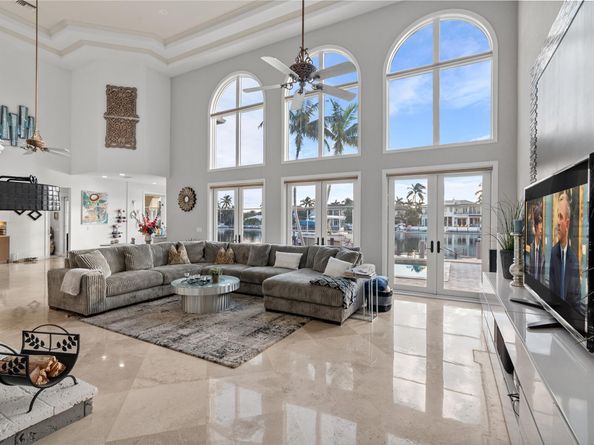 2833 NE 32nd St, Lighthouse Point FL 33064