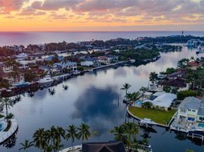 2833 NE 32nd St, Lighthouse Point FL 33064